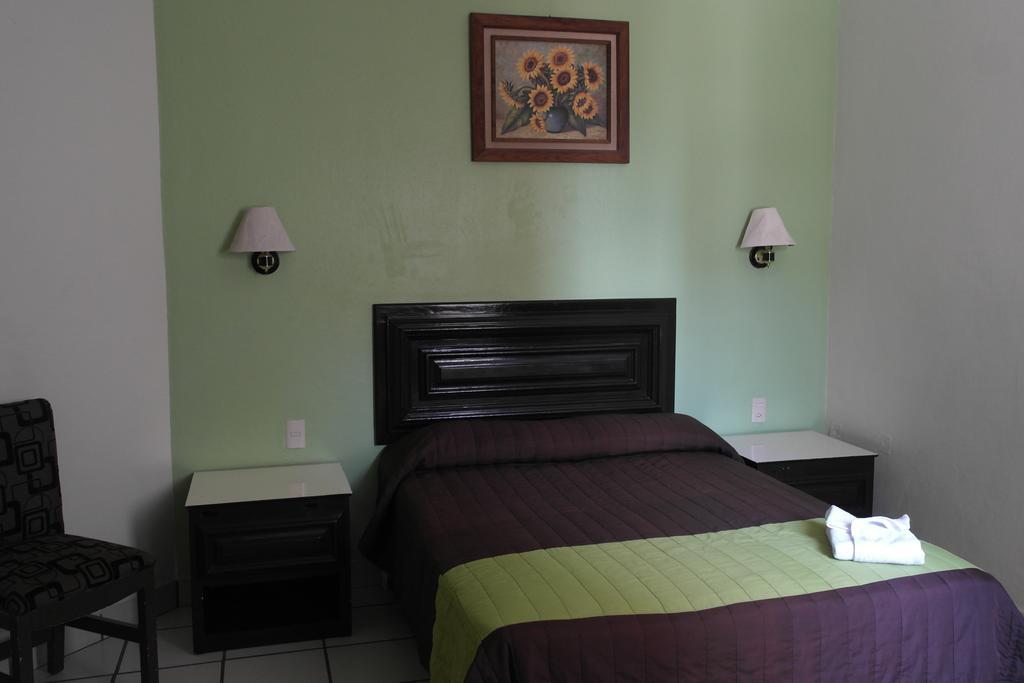 Hotel El Roble Tuxtla Gutiérrez Eksteriør bilde
